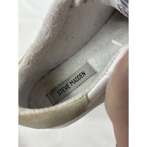 Steve Madden Starling Sneaker White Grey Suede Size 8.5 Perforated Star Accent - Picture 11 of 13